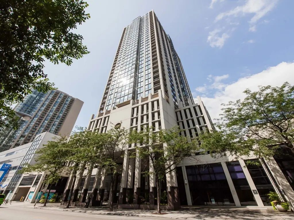 1122 N Clark Street 3105, Chicago