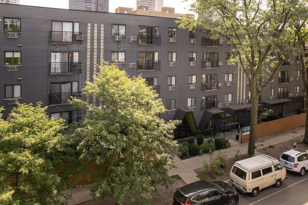 5411 N Winthrop Avenue 415, Chicago