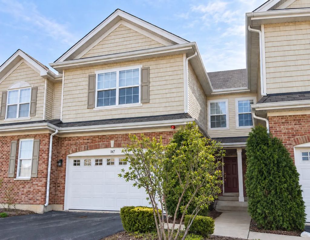 547 Bobby Ann Court, Roselle