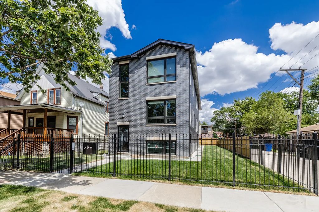 723 N Waller Avenue 3, Chicago