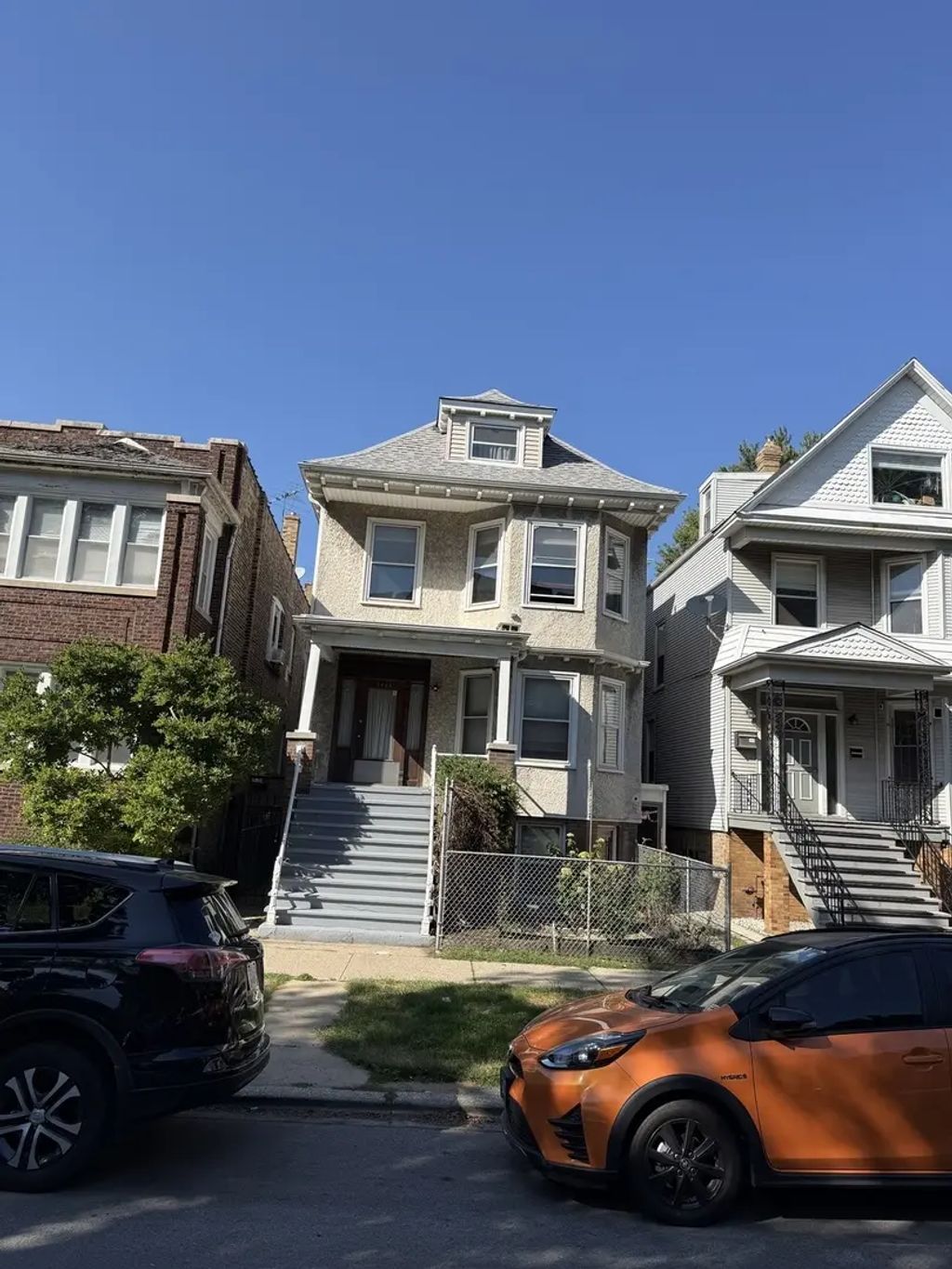 2448 W Gunnison Street 2, Chicago