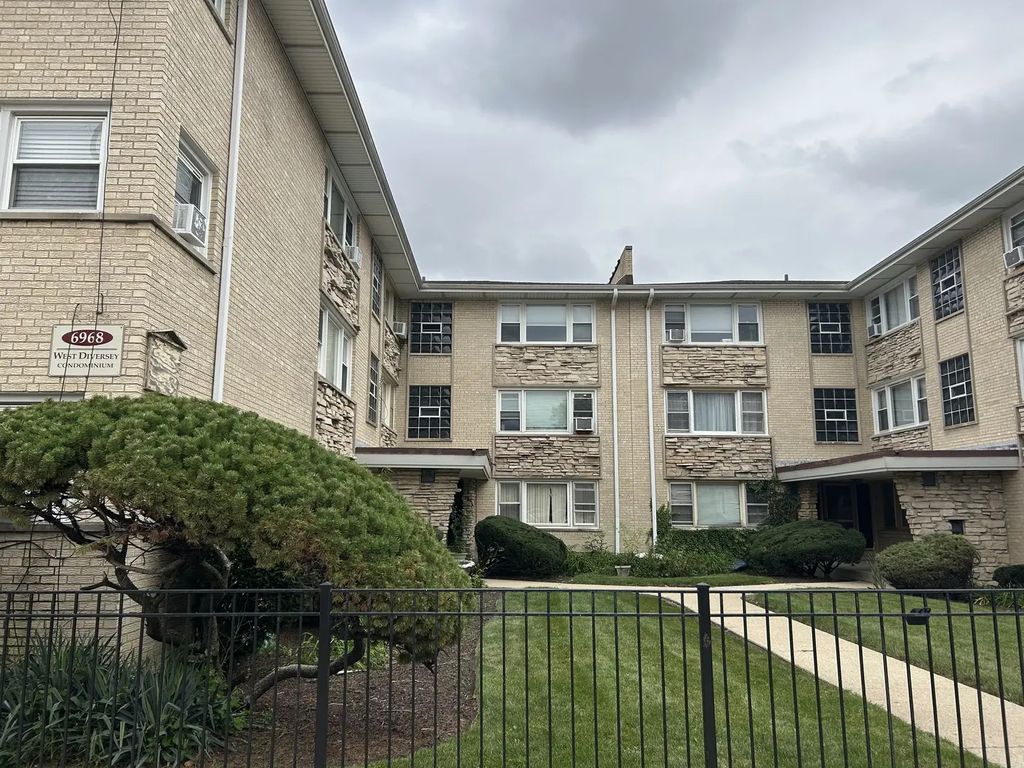 6968 W Diversey Avenue 6, Chicago