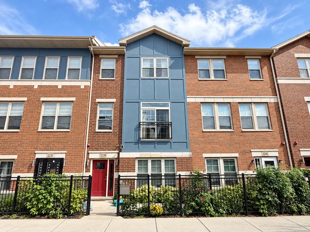 3239 S Stewart Avenue, Chicago