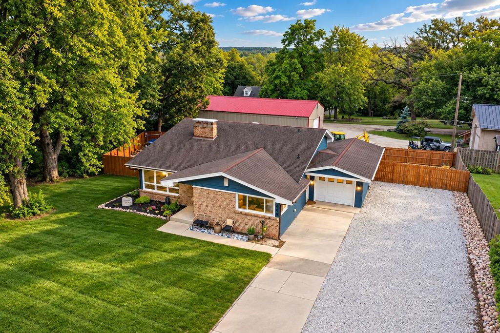 2469 Circle Drive, Ottawa
