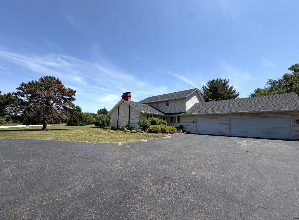 5009 Whispering Pine Circle, Thomson