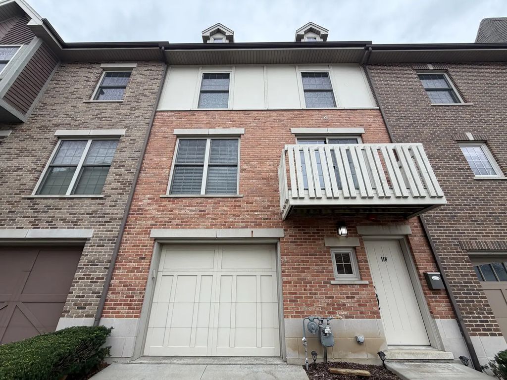 118 N Prospect Street, Roselle