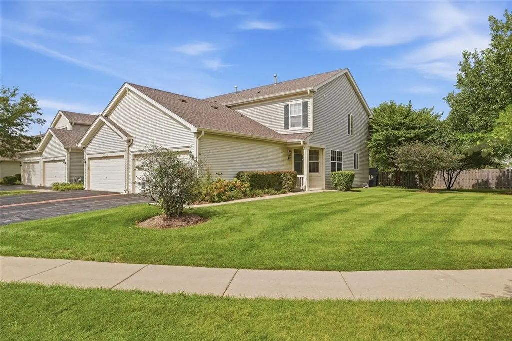 530 W Kristina Lane, Round Lake