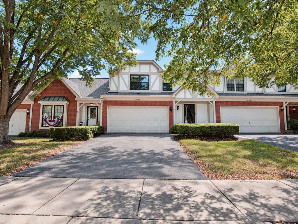4587 Olmstead Drive, Hoffman Estates