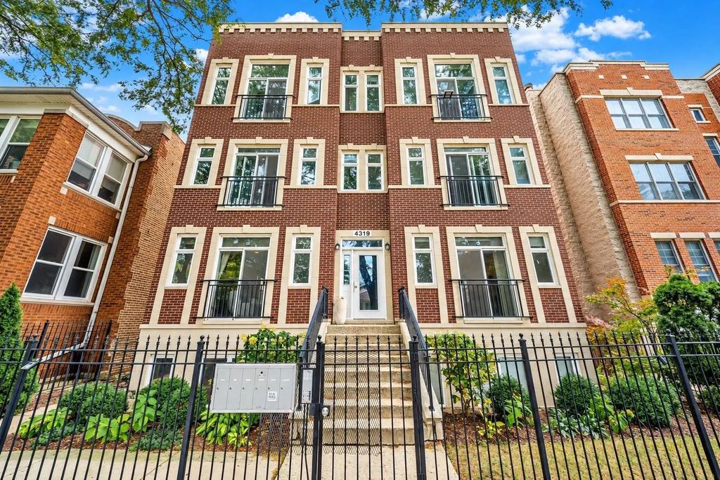 4319 N Richmond Street 1n, Chicago