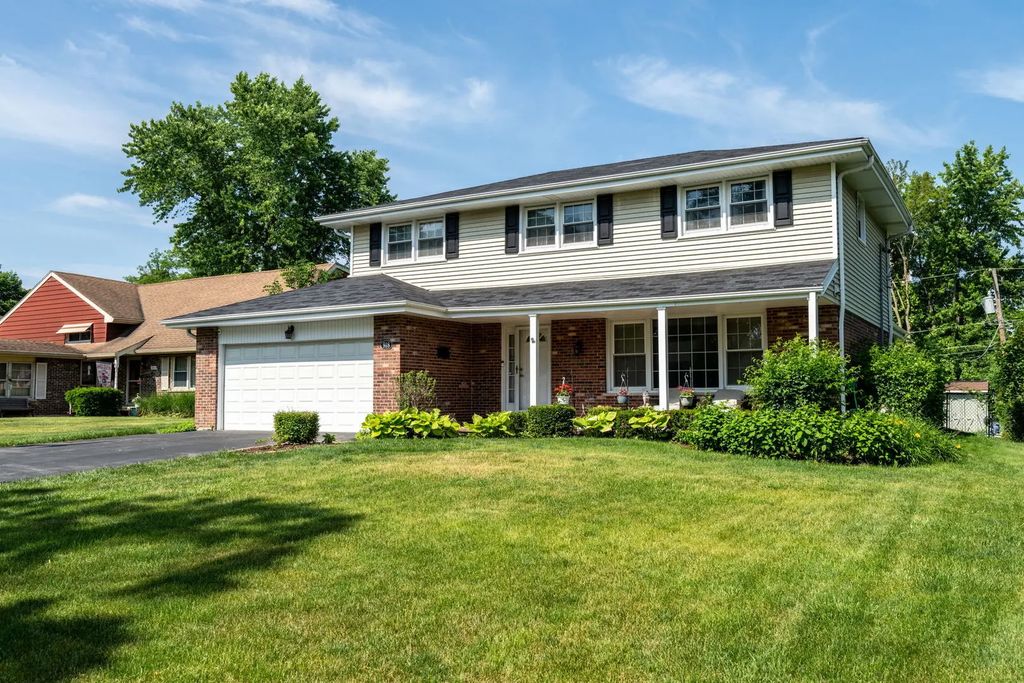 918 S Walnut Avenue, Arlington Heights