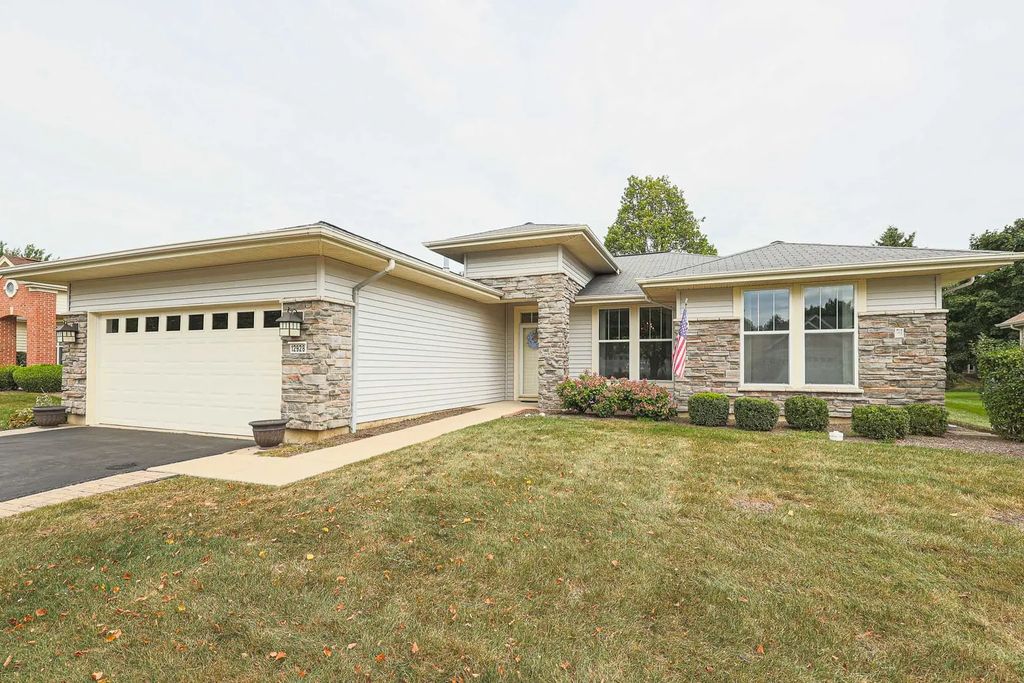 12928 W Willow Creek Lane, Huntley