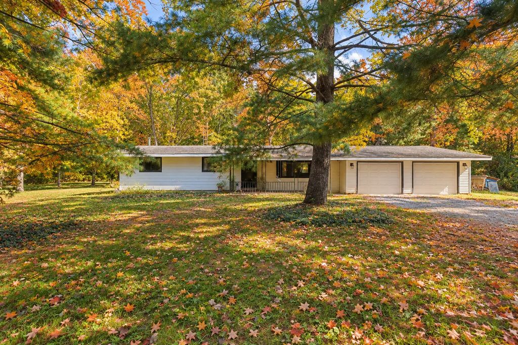 6130 E Deerfield Drive, Coal City