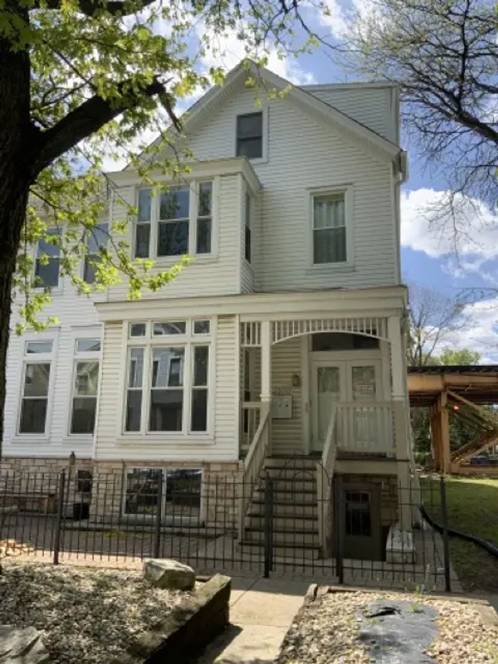 2652 N Wilton Avenue 1, Chicago