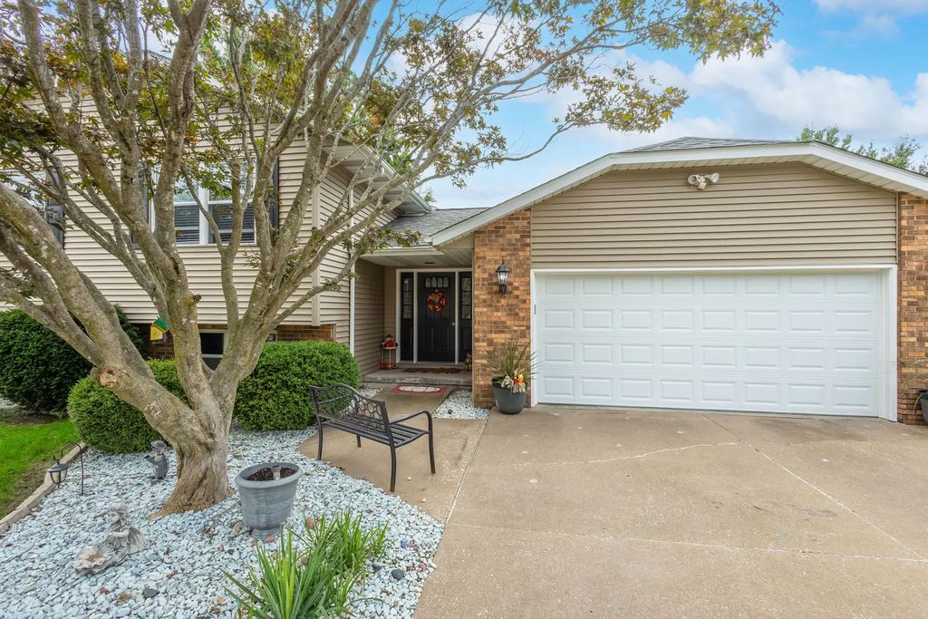506 47th Avenue, East Moline