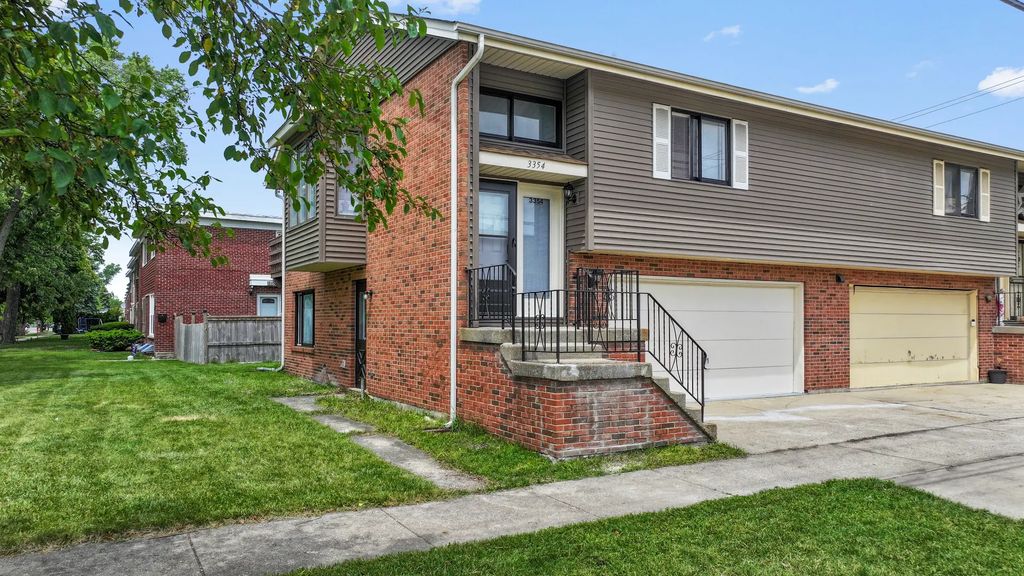 3354 Madison Street, Skokie