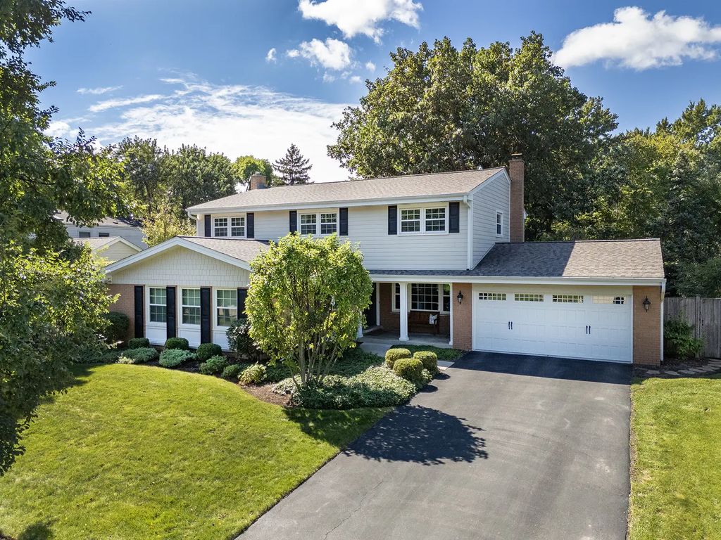 1722 Ivy Lane, Northbrook