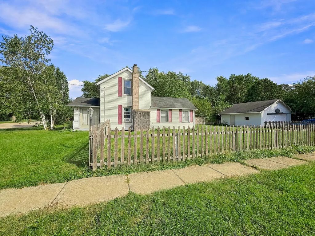 321 N Cottage Street, Rockton
