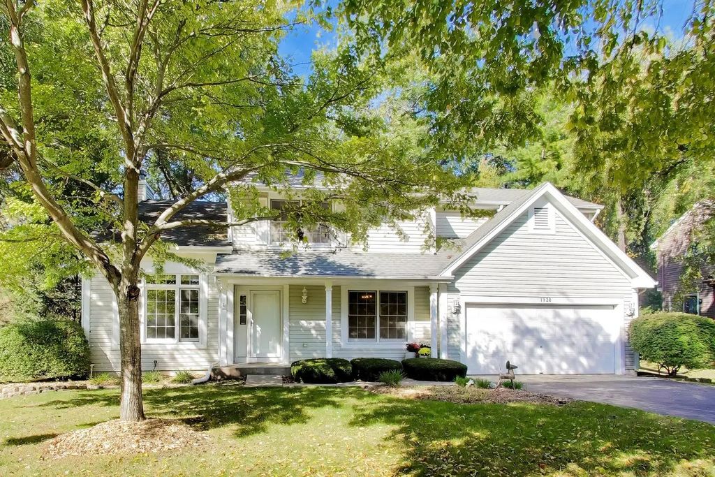 1120 Sumner Circle, Gurnee