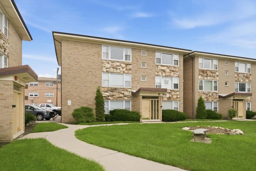 3170 W Meadow Lane 23, Merrionette Park