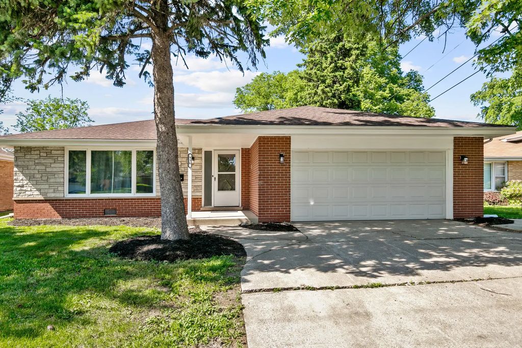 936 E 170th Street, South Holland