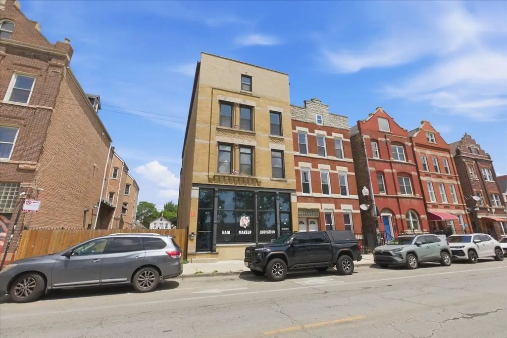 1854 W 18th Street 1r, Chicago