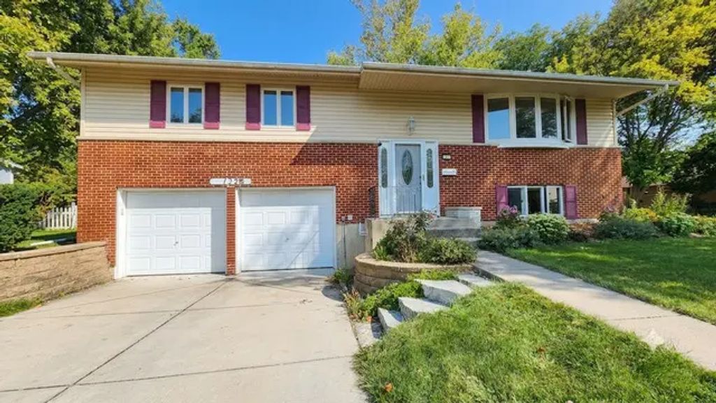 132 N Kitson Drive, Palatine