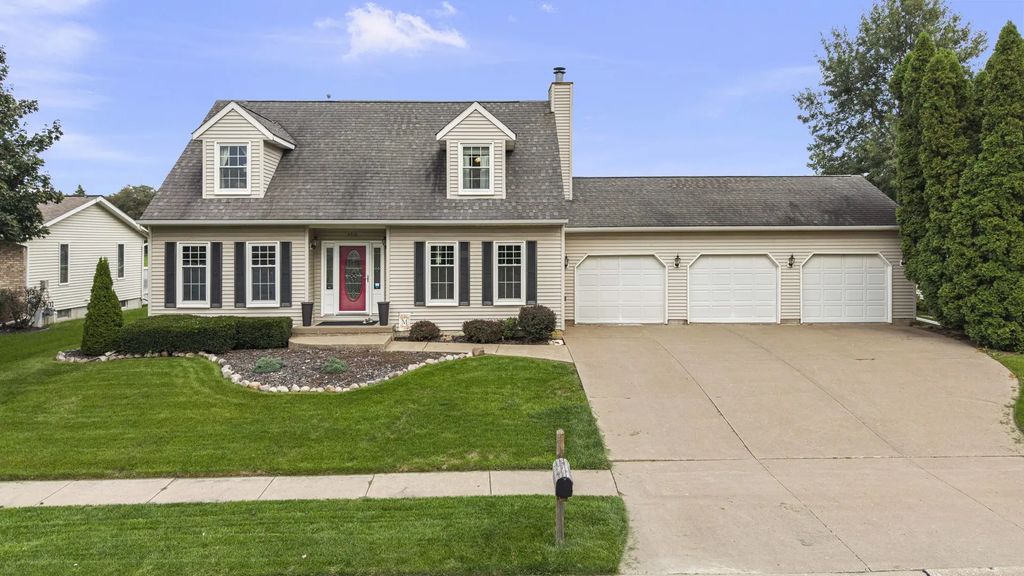 4516 9th St Court, East Moline