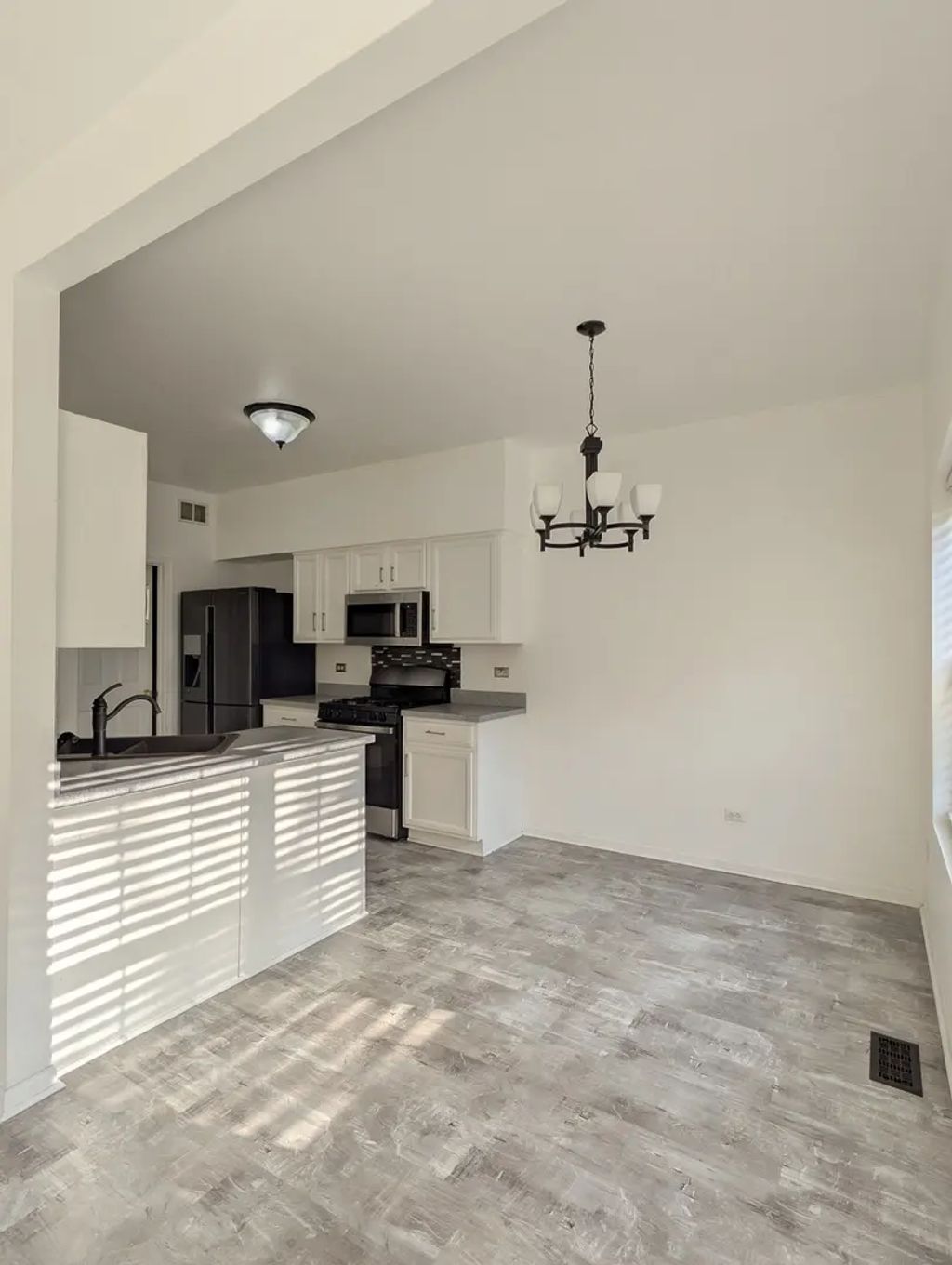 2551 Oak Tree Lane 2551, Plainfield