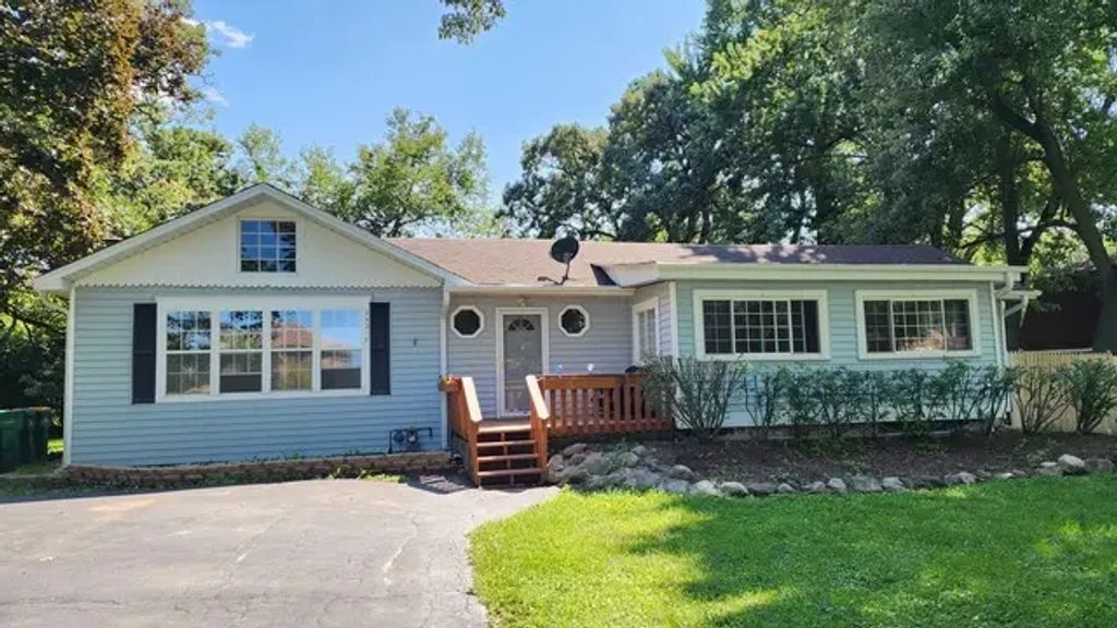 23217 W North Lakewood Lane, Lake Zurich