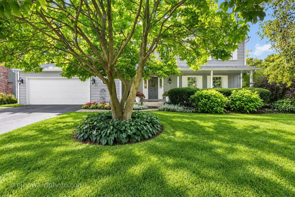 1110 E Gartner Road, Naperville