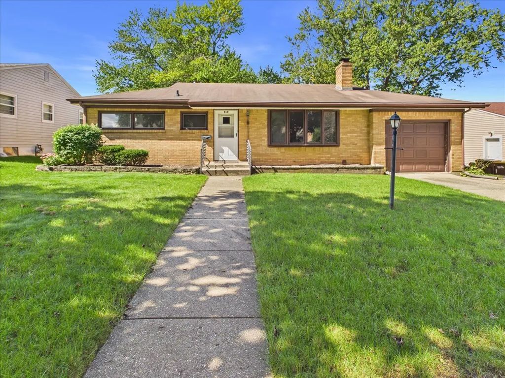 919 Woodland Drive, Rockford