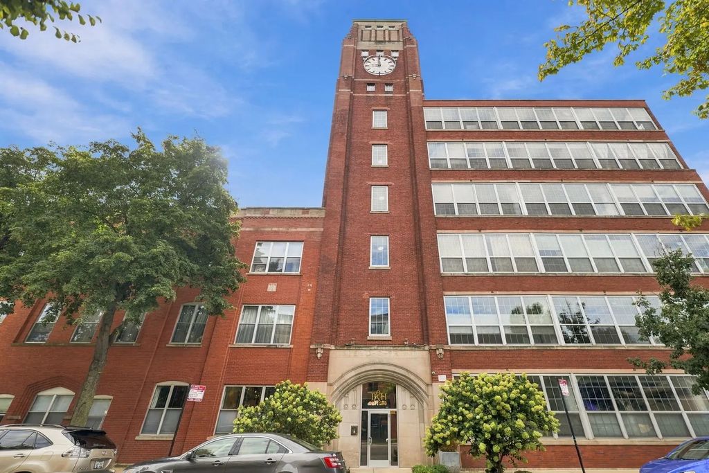 1801 W Larchmont Avenue 214, Chicago