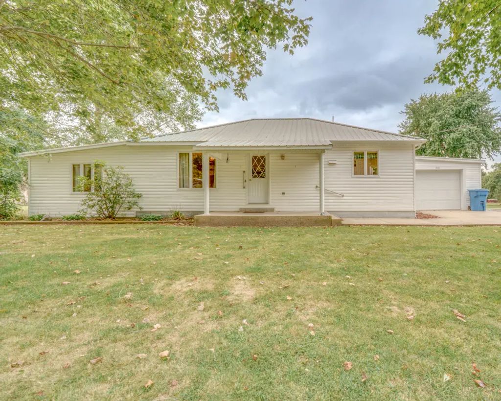 300 S Jefferson Street, Kell