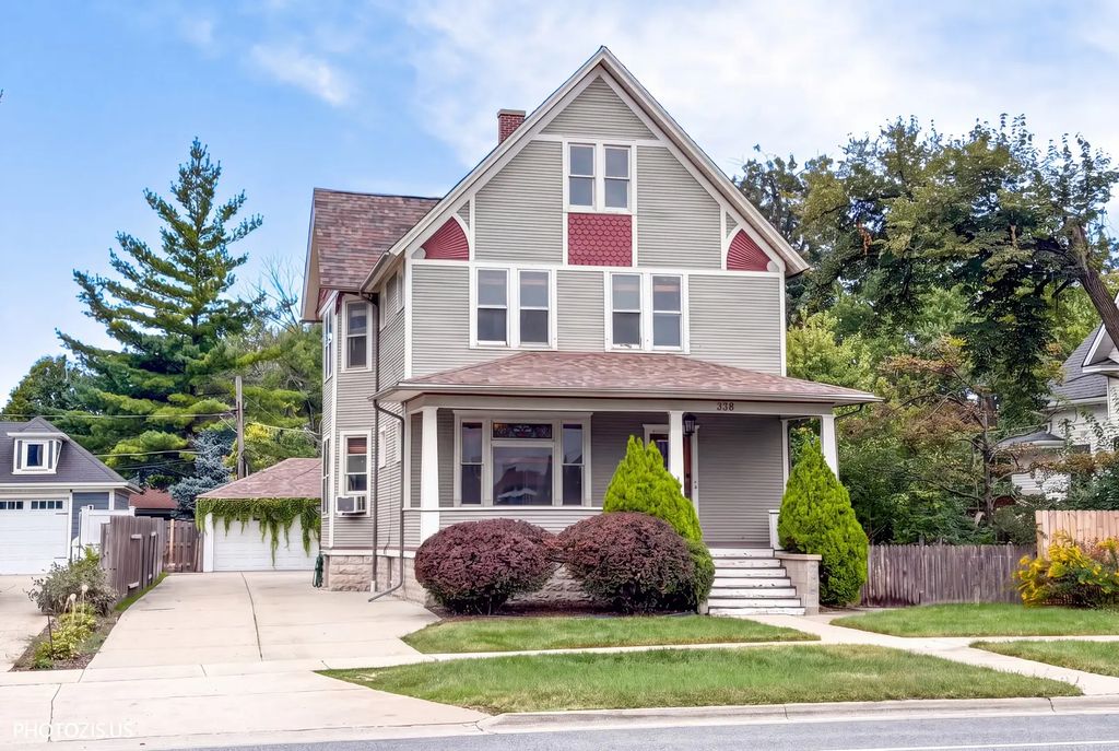 338 N La Grange Road, La Grange Park