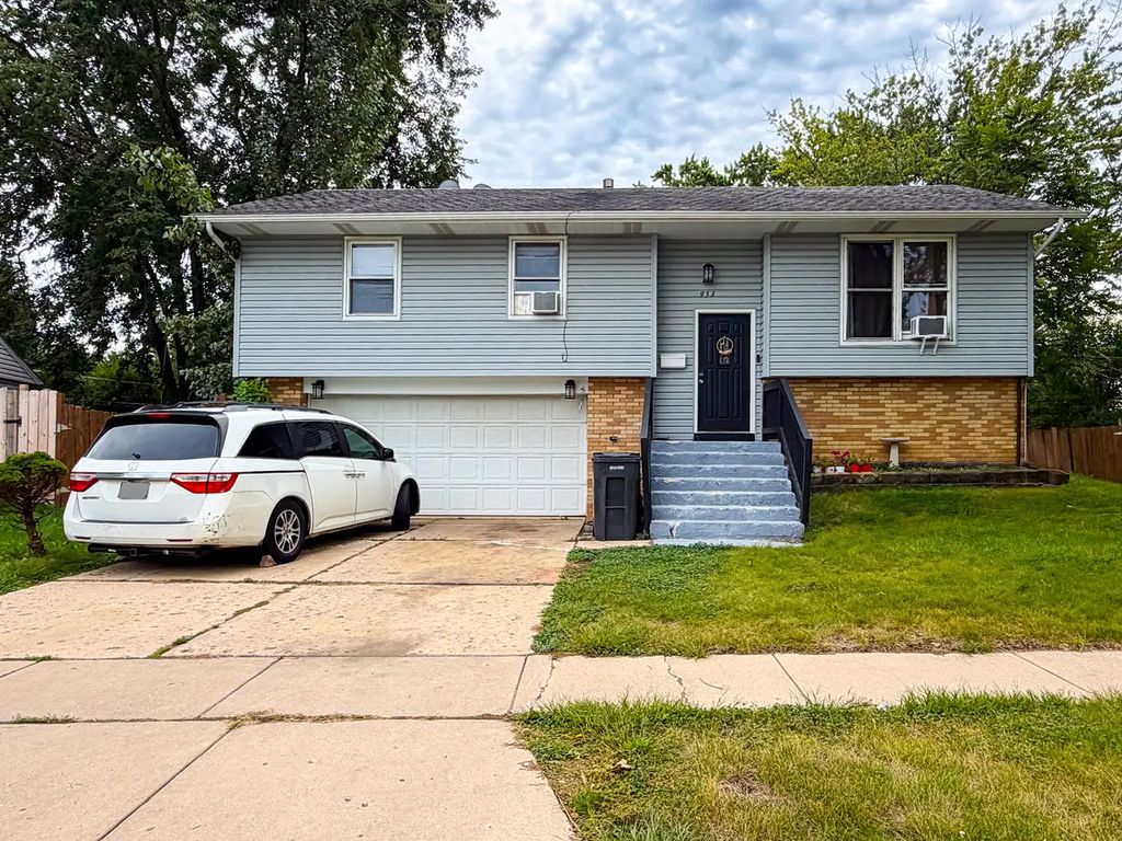 953 Miller Avenue, Streamwood