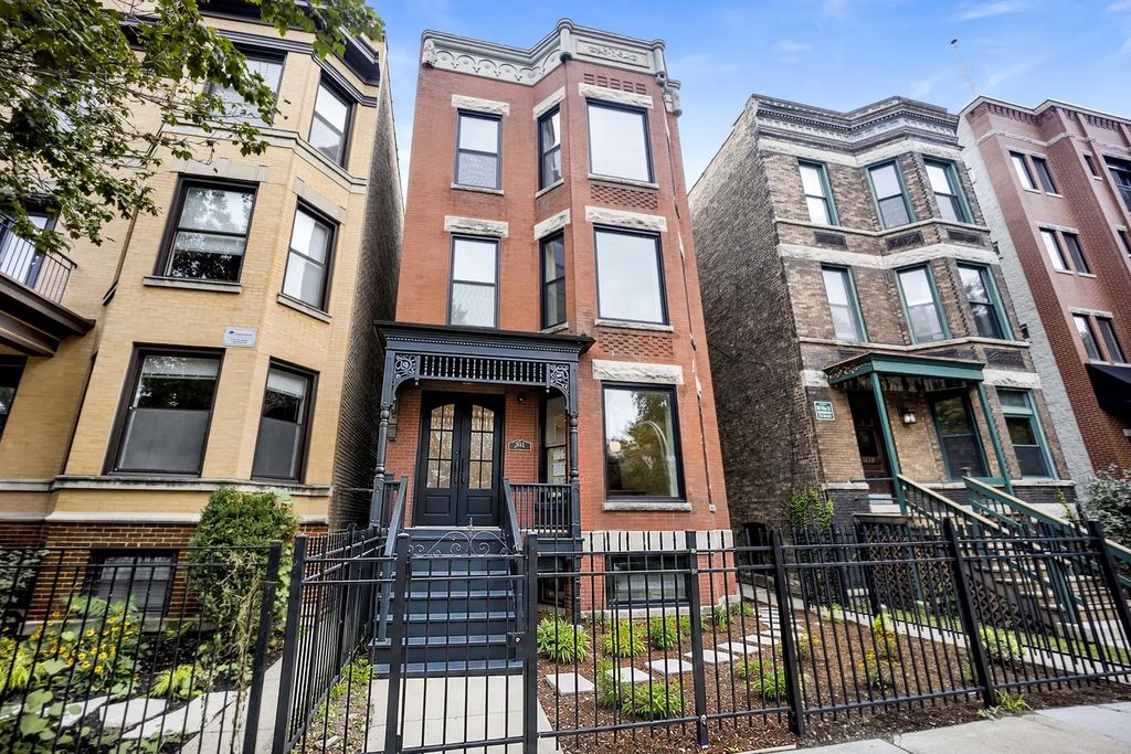 3641 N Wilton Avenue Ch, Chicago