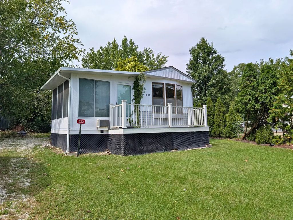 Lot 03-100 Southfork, Marseilles