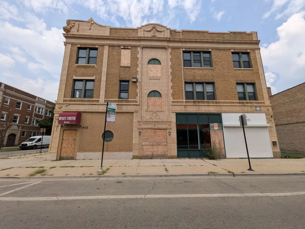 7850-7851 S Constance Avenue, Chicago