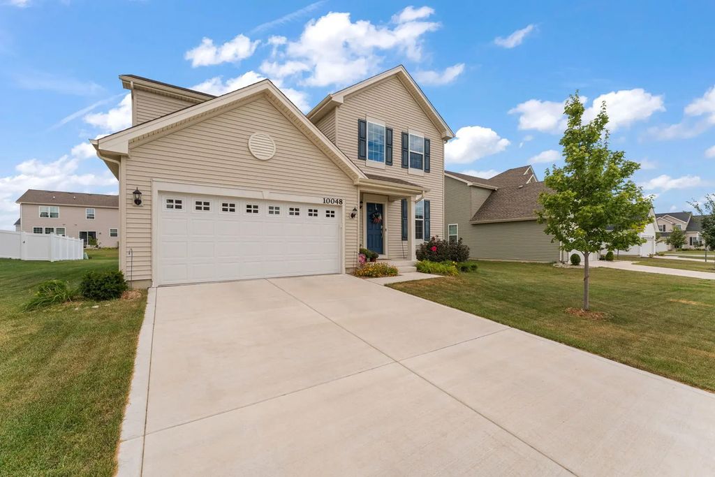 10048 W 145th Avenue, Cedar Lake