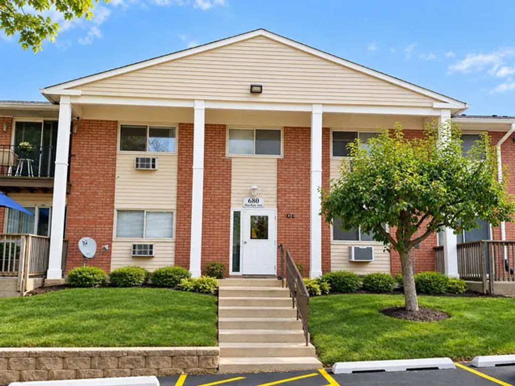 680 Marilyn Avenue 210, Glendale Heights