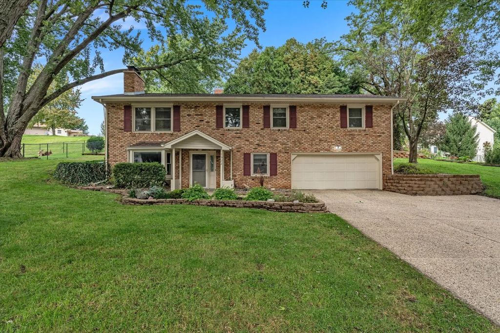 1522 25th Street, Bettendorf