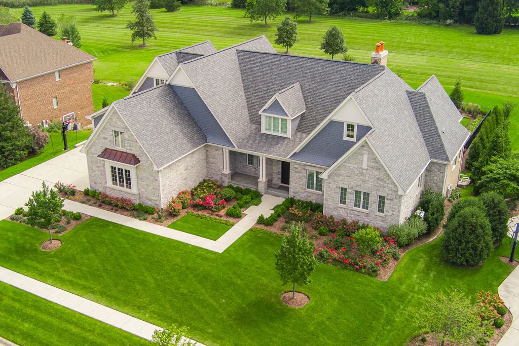 5n085 Prairie Rose Drive, St. Charles