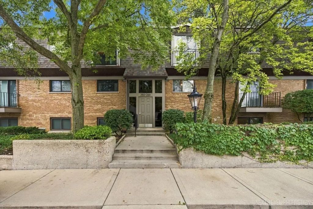 250 Kenston Court 250, Geneva