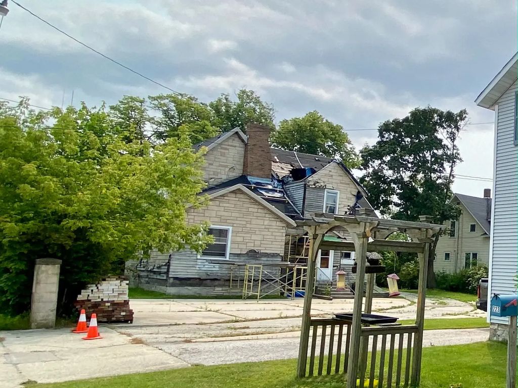 102 S Maple Street, Manistique