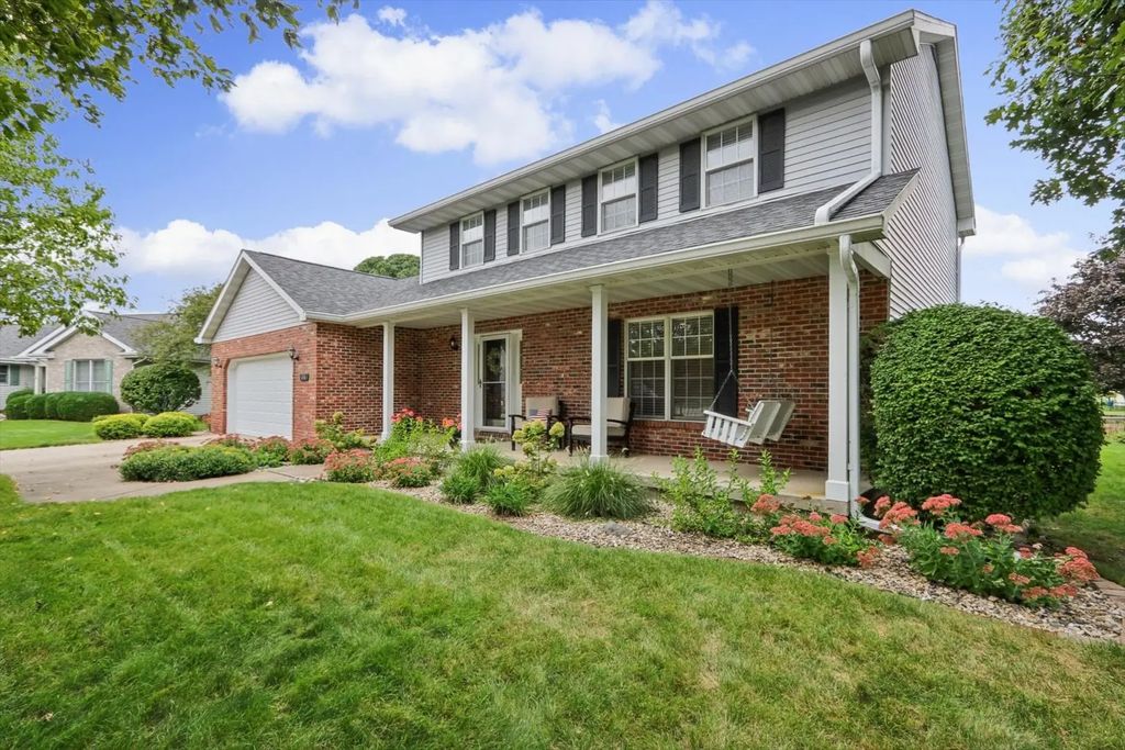 318 Gainesborough Court, Monticello