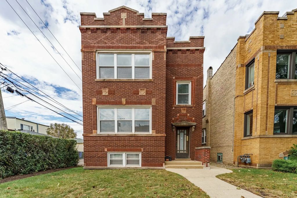 3614 N Troy Street, Chicago