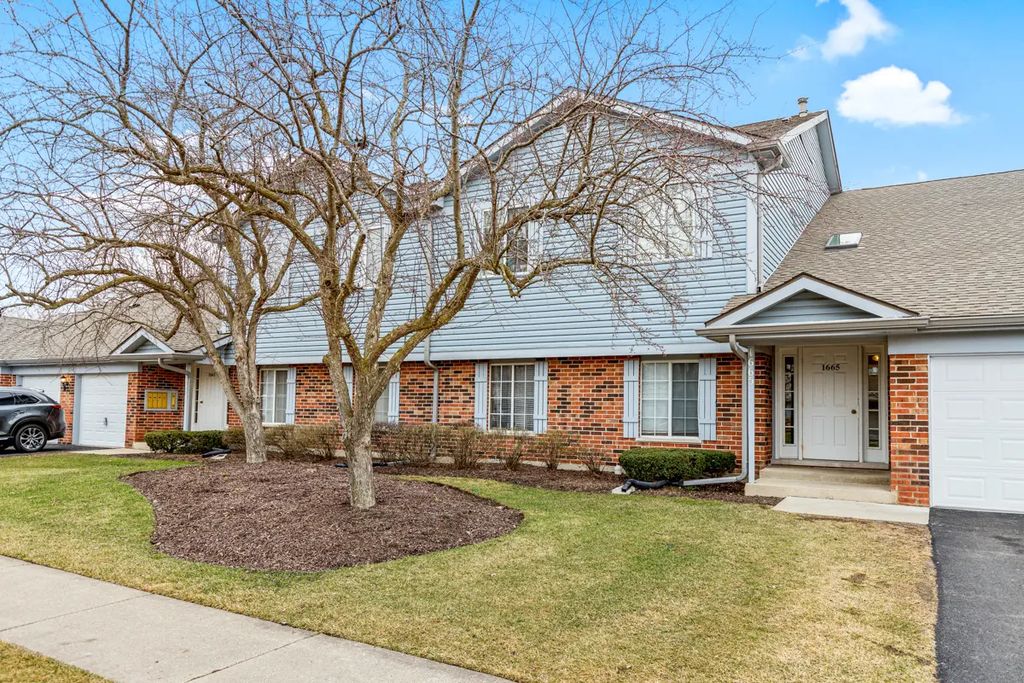 1665 Commodore Court 7, Schaumburg