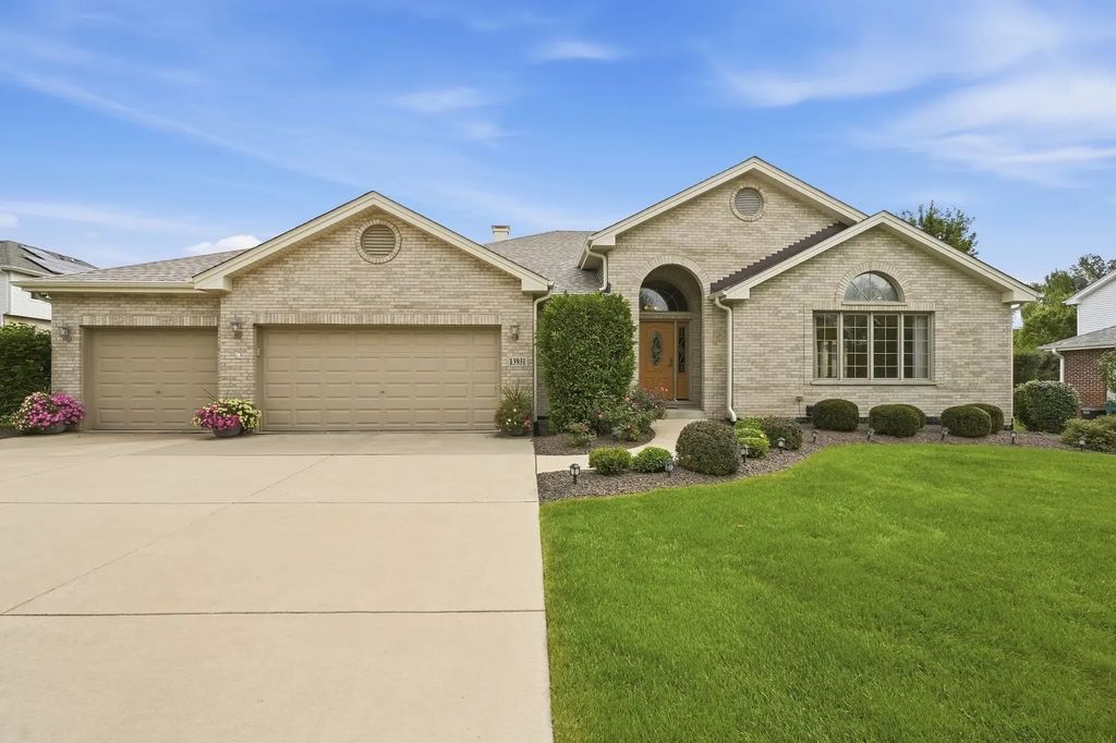 13931 Cooper Way, Orland Park