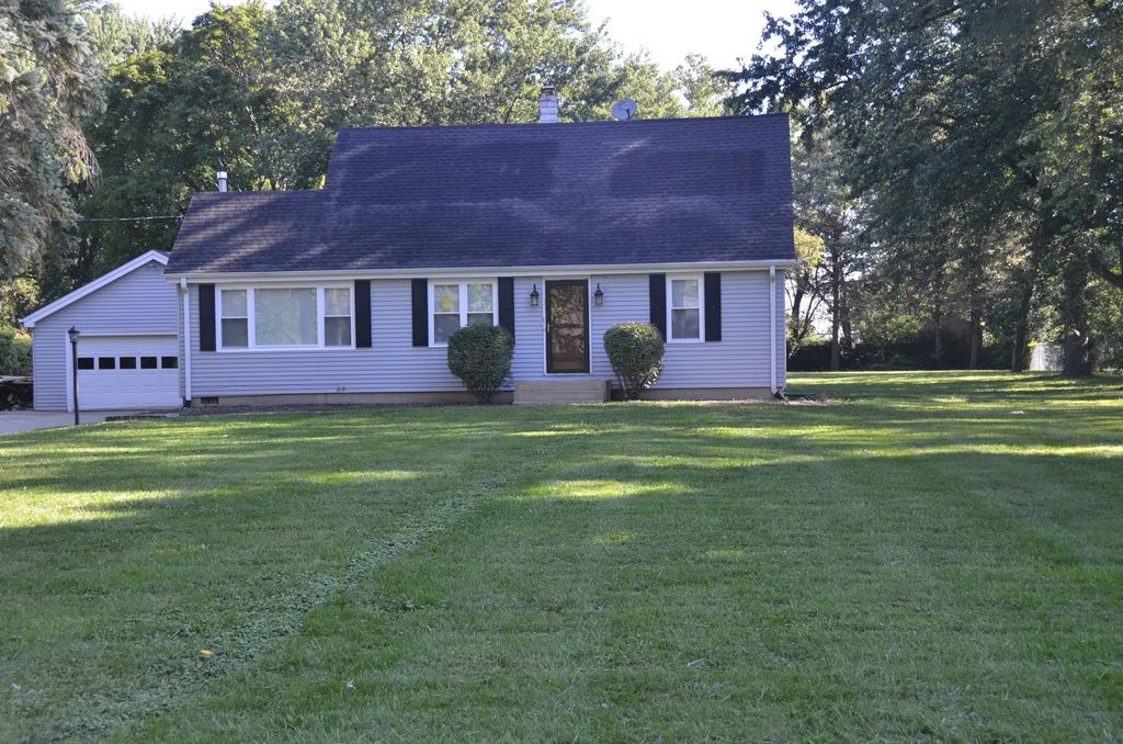 7060 Osage Road, Long Grove