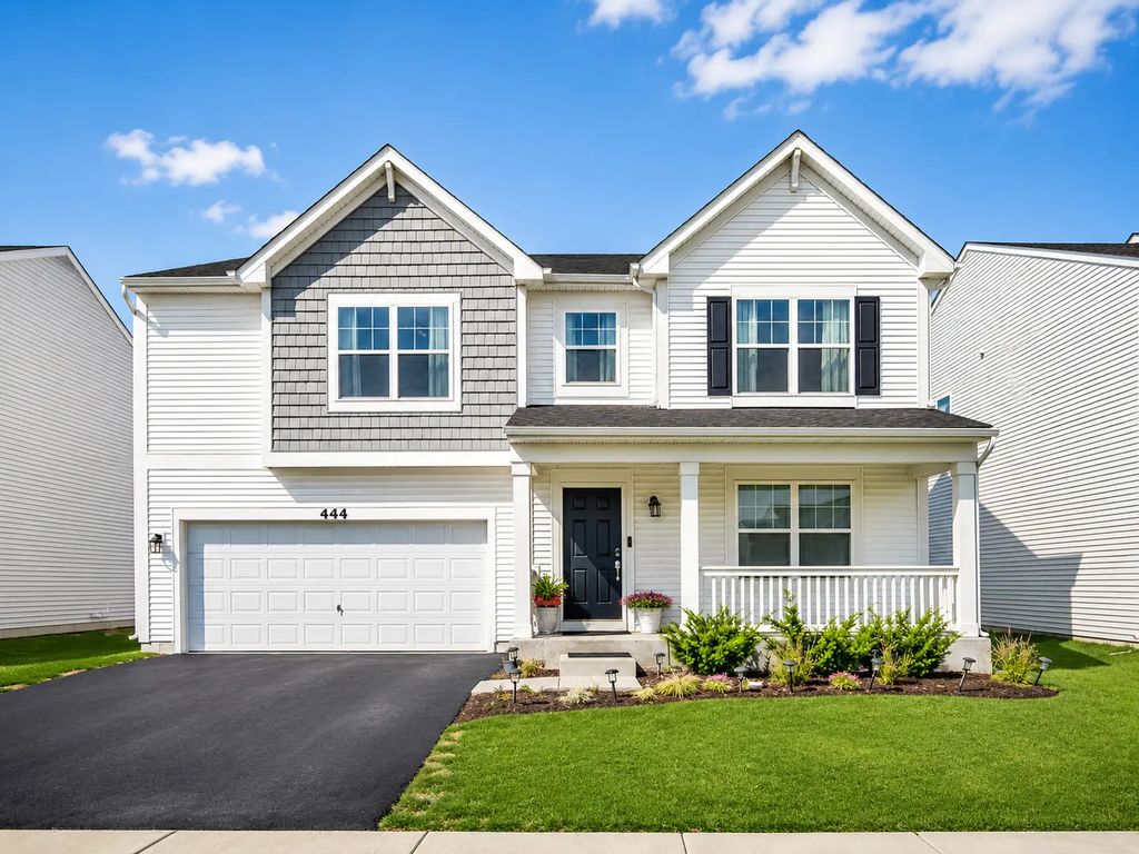 444 Radcliff Lane, South Elgin